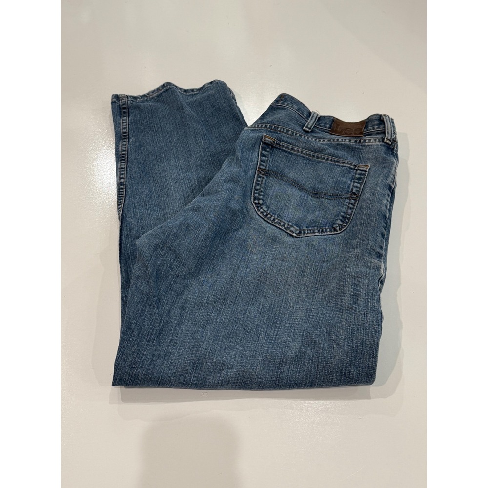 Lee Relaxed Fit Jeans Mens 38x32 Medium Wash Blue Denim Straight Leg